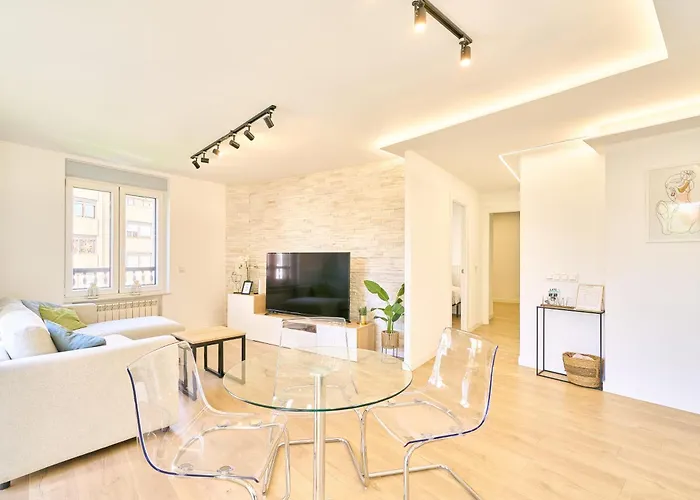 Hotel Alojamiento Plaza La Fuente Centro *